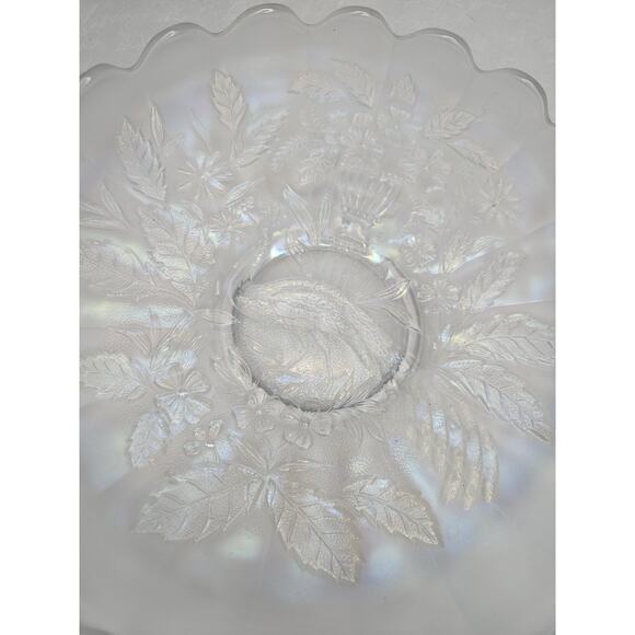 White Northwood Carnival Glass Peacock & Urn Large Bowl Ice Blue Cream Bowl 10in - Picture 3 of 9